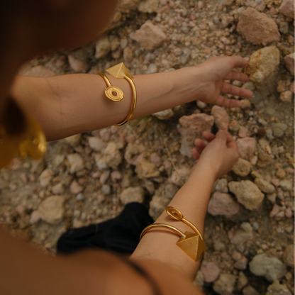 Surur Coin Bracelet