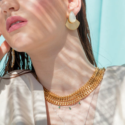 Queen necklace